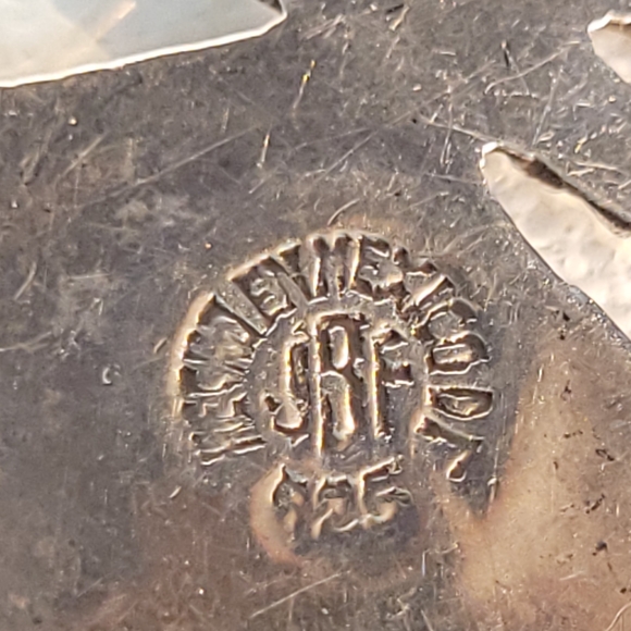 Vintage Mexican Silver Butterfly Brooch with Abalone Inlay - Picture 3 of 8